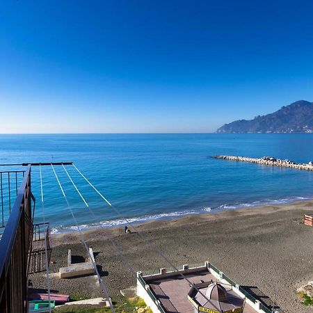 On The Beach Sea-View&Kitchen In Room Salernes Extérieur photo