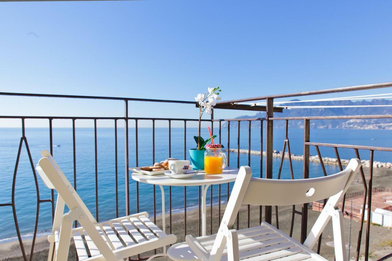 On The Beach Sea-View&Kitchen In Room Salernes Extérieur photo