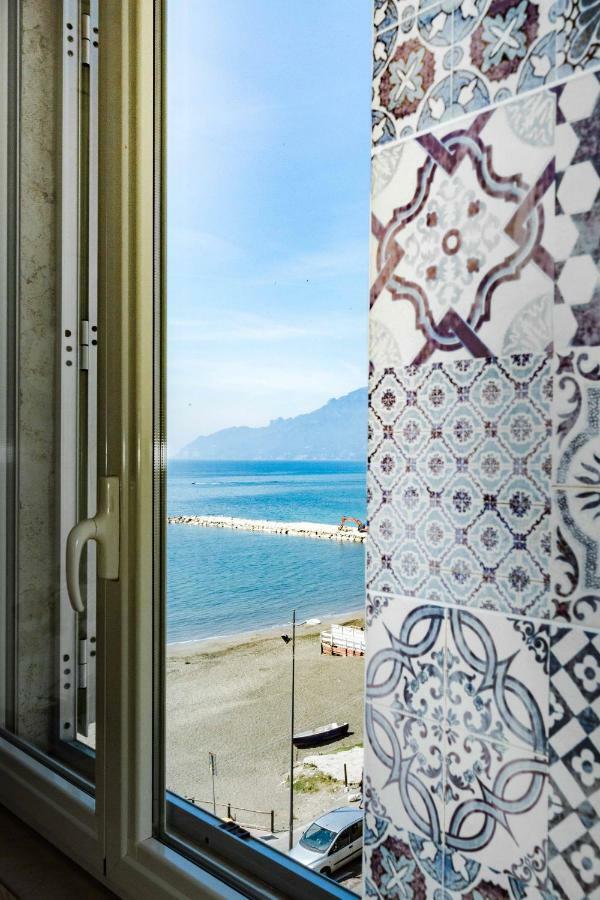 On The Beach Sea-View&Kitchen In Room Salernes Extérieur photo